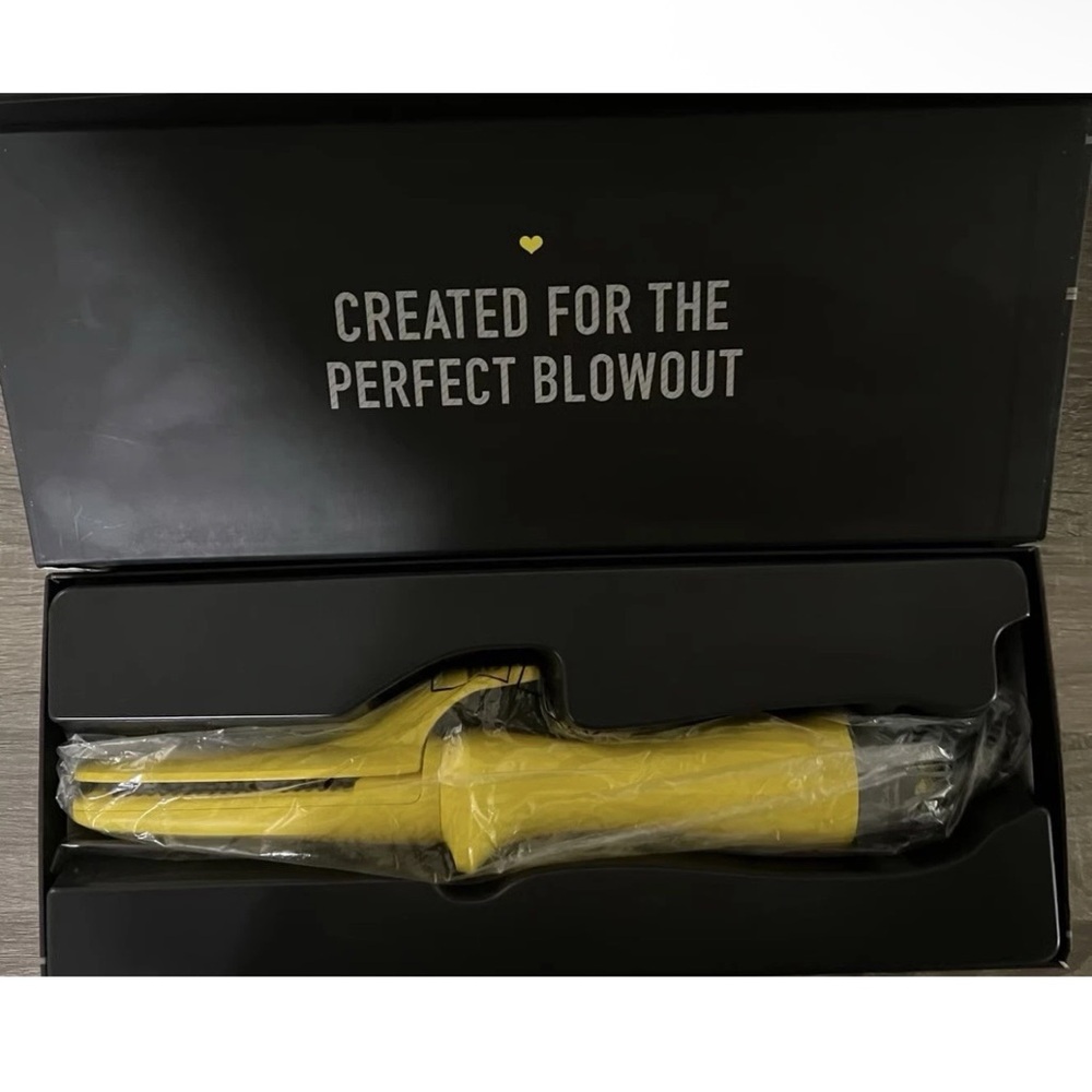 Drybar straight shot
